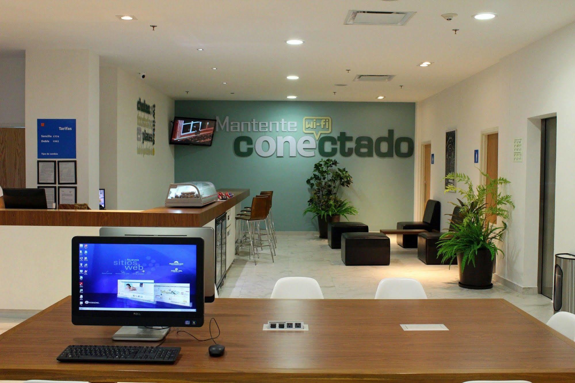 One Guadalajara Expo Exterior foto